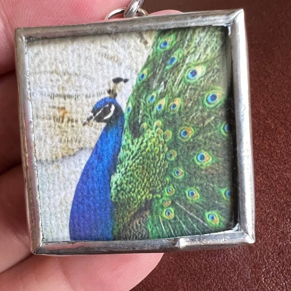 Jewel Kade - Peacock Fleur de Lis Charm - Picture 4 of 4